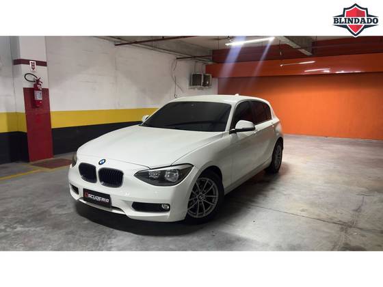 BMW 118i 1.6 16V TURBO GASOLINA 4P AUTOMÁTICO BMW 118i 1.6 16V TURBO GASOLINA 4P AUTOMÁTICO